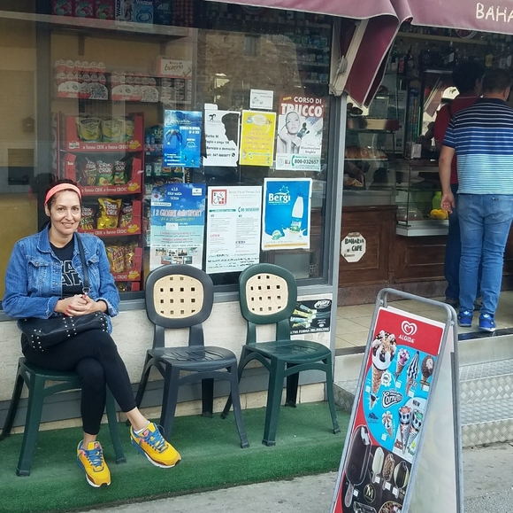 Hello and Welcome. My name is Tina - Picture 7 of 8